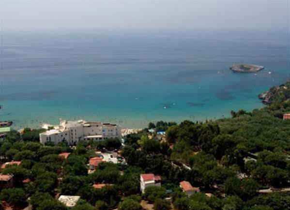 Hotel Baia Delle Sirene Marina di Camerota Exteriör bild